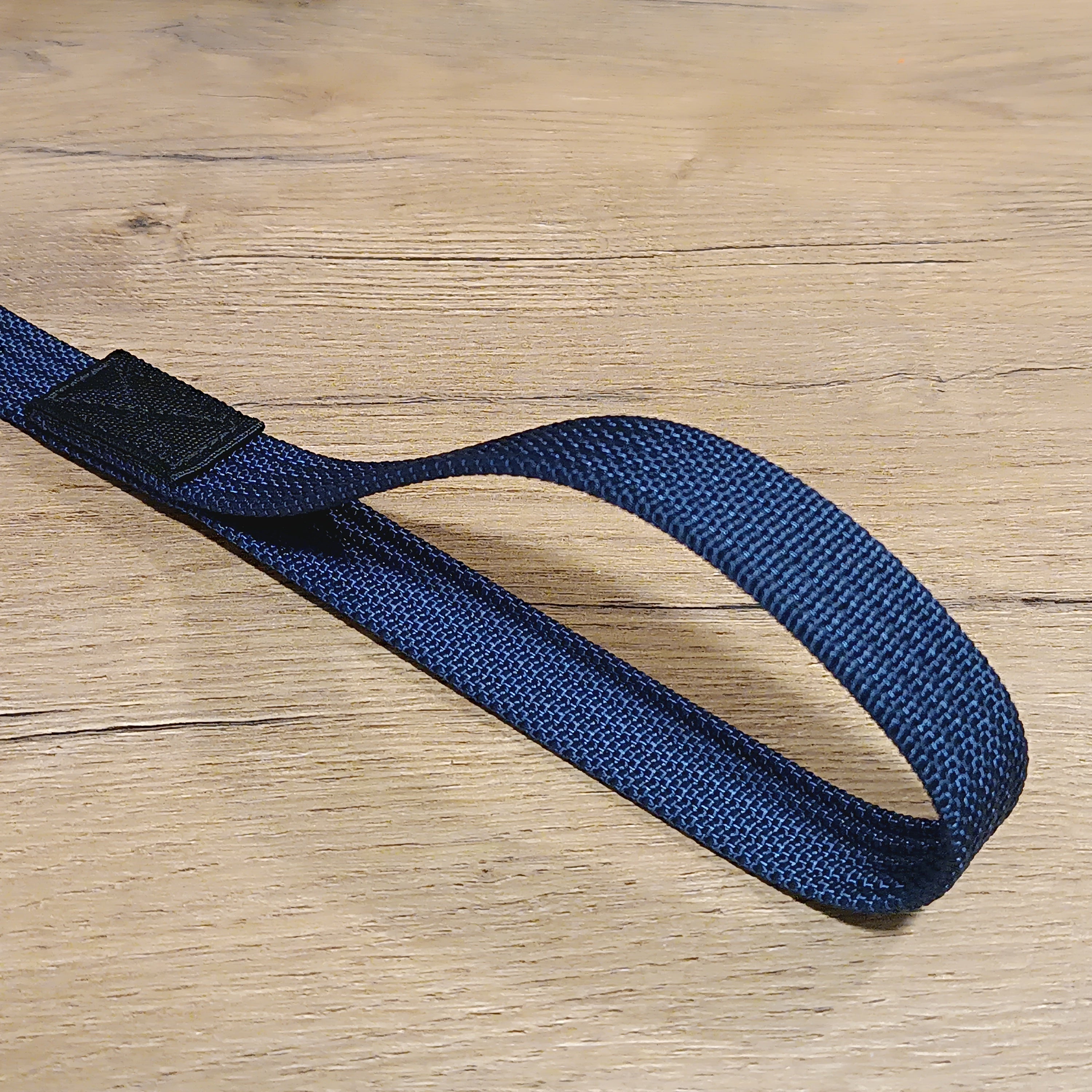 Operator Wave Riot Leash
